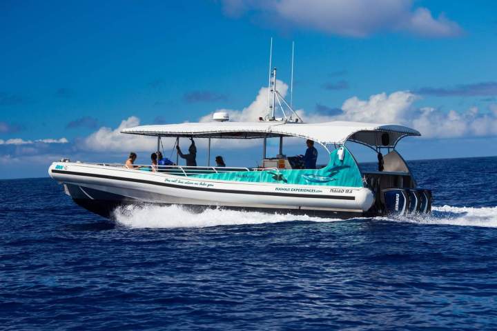 a small boat in a body of water